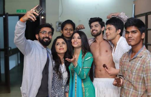 The cast and crew of ‘Yeh Teri Galiyaan’ celebrates Vrushika Mehta's birthday