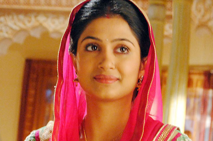 Shefali 'Bani' Sharma faints on the set of Colors' Bani - Ishq Da Kalma