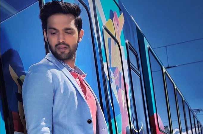 Parth Samthaan shows his patriotic side