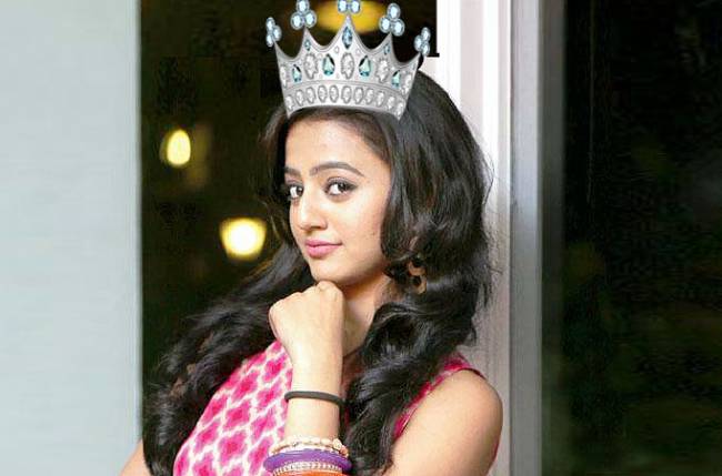 Helly Shah desktop Wallpapers