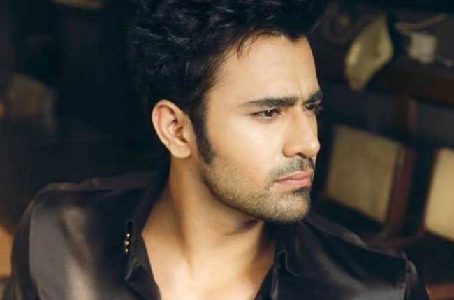 Naagin 3 actor Pearl V Puri shoots despite 104-degree FEVER!