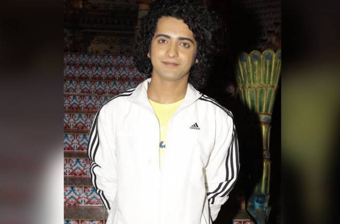 RadhaKrishn’s Sumed to dress up as a woman