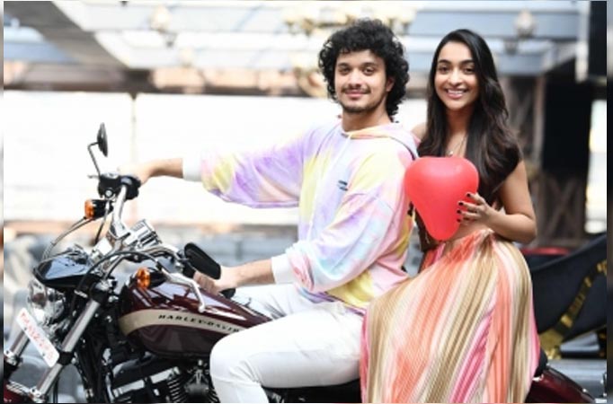 Mithun's youngest son Namashi shoots V-Day pic with debut film co-star