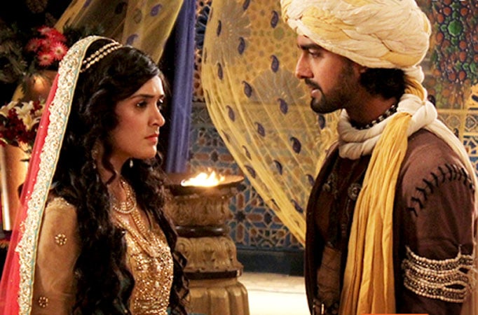 Altunia and Razia to FIGHT in &TV's Razia Sultan