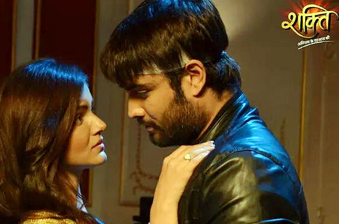 Aww!! Harman to kiss Saumya in Colors’ Shakti