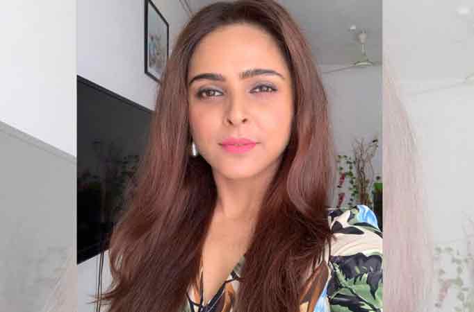 'Bigg Boss 13': Madhurima Tuli is a lazy mumma's girl