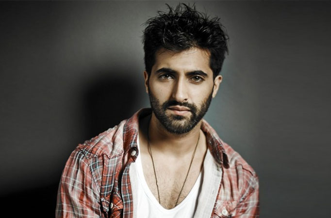 Akshay Oberoi1