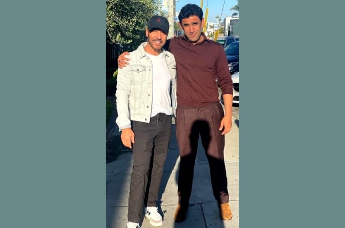 Amit Sadh meets his inspiration while holidaying in US