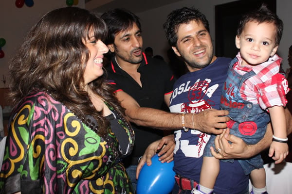 Bhaktyar with son and sister Delnaaz with husband Rajeev Paul