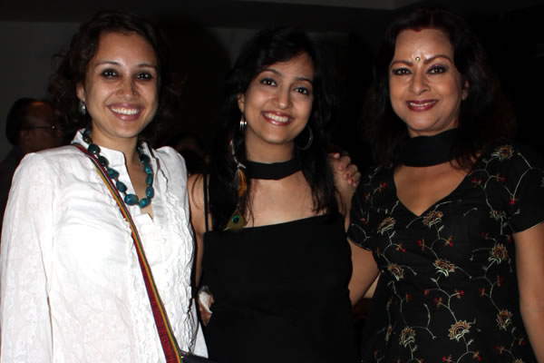 Madhavi with Sujata and Aruna Singhal