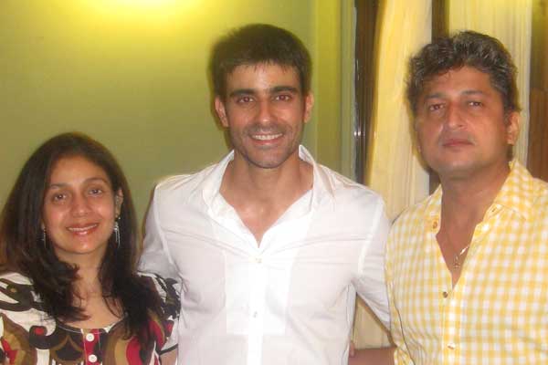 Gautam with Aatish Kapadia and his wife