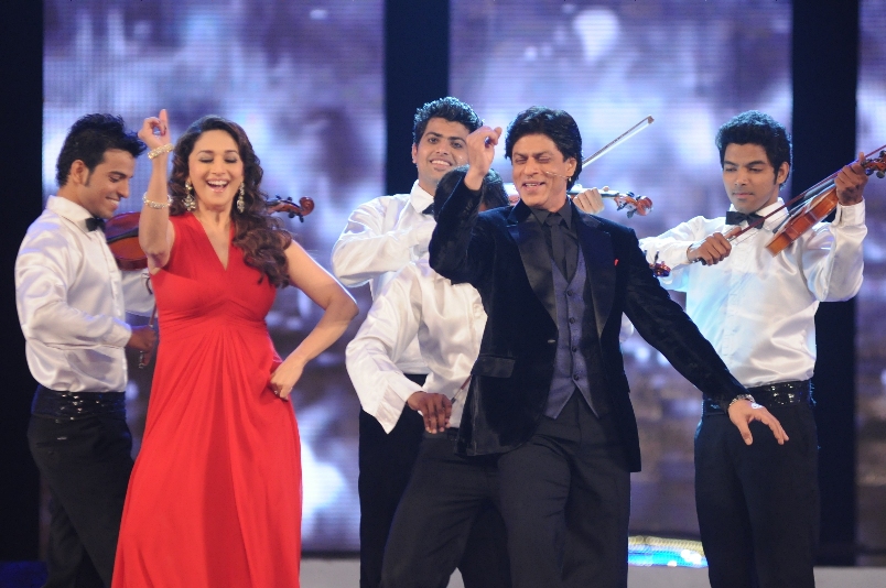 Shah Rukh Khan grooved with the eternally young and beautiful Madhuri Dixit