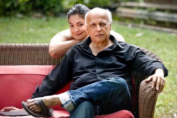 Pooja Bhatt And Mahesh Bhatt