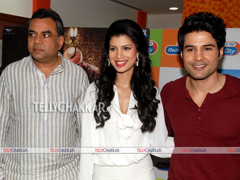 Paresh Rawal, Tena Desae and Rajeev Khandelwal