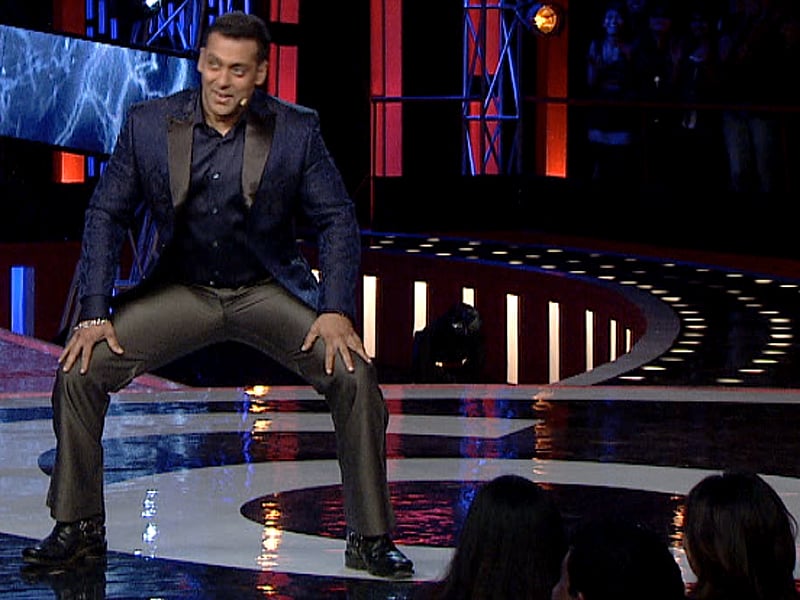 Salman dancing to the steps of Imam