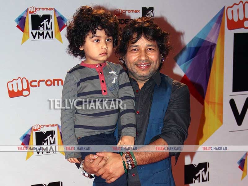 Kailash Kher with his son