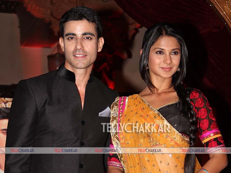 Saraswati and Kumud in Saraswatichandra