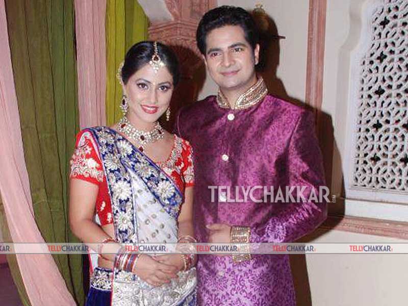 Naitik and Akshara in Yeh Rishta Kya Kehlata Hai