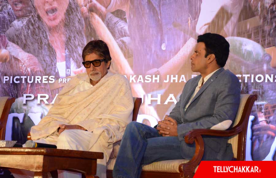 Amitabh Bachchan and Manoj Bajpai