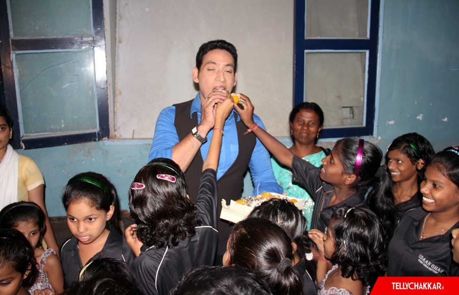 CID team celebrates Diwali with NGO kids