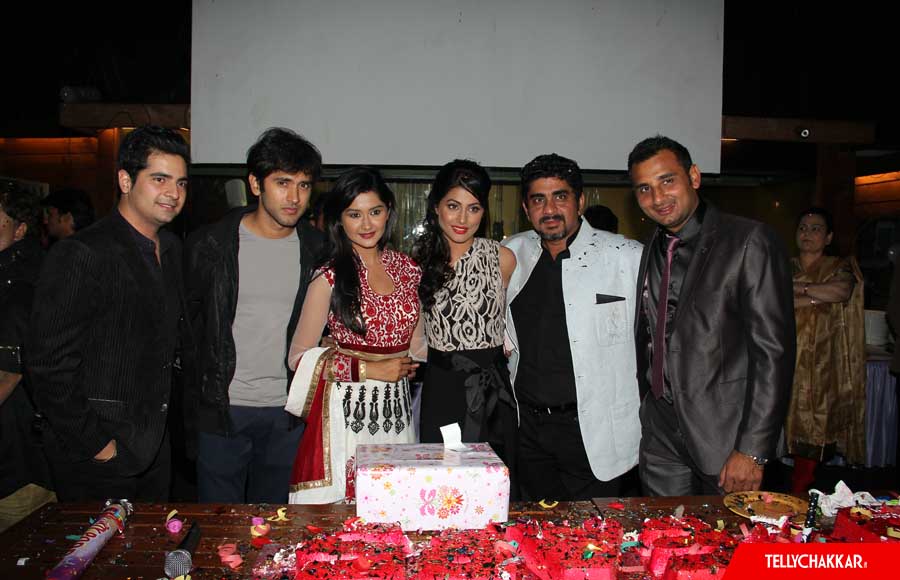 Hina Khan throws a bash as Yeh Rishta completes 5 years