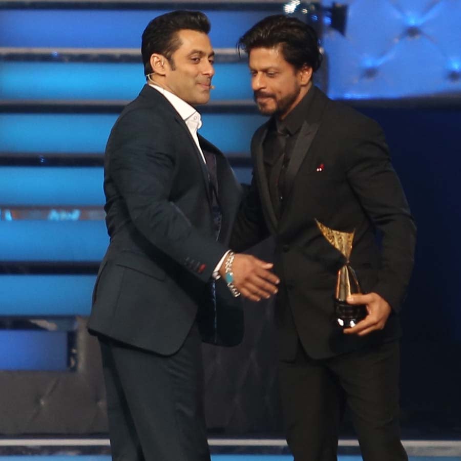 Shah Rukh and Salman hug again