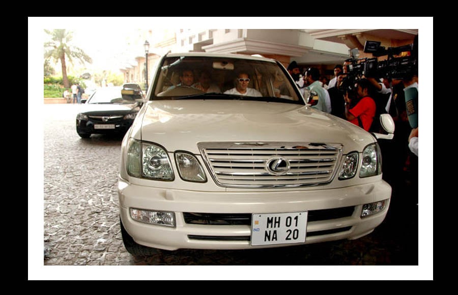 Salman Khan with his SUV