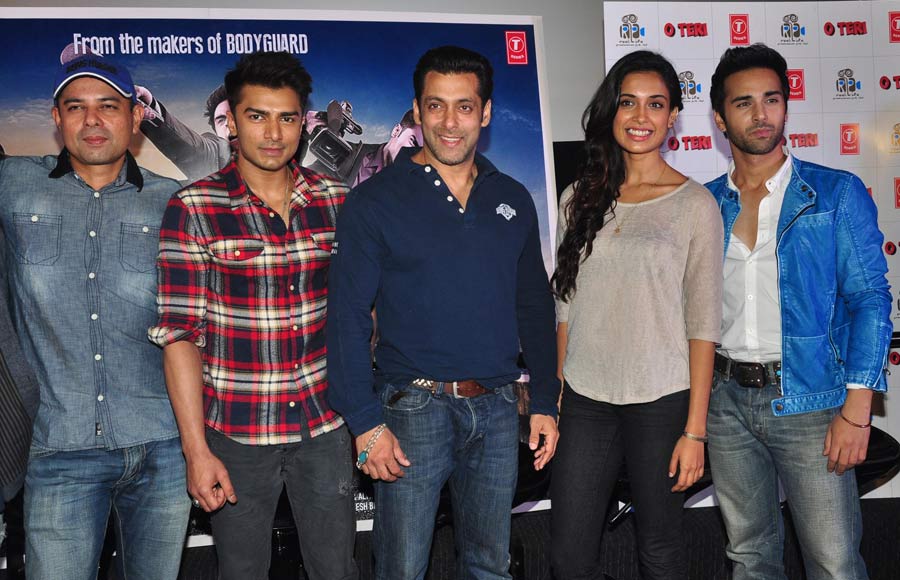 Atul Agnihotri,Bilal Amrohi,Salman Khan,Sara Jane Dias,Pulkit Samrat