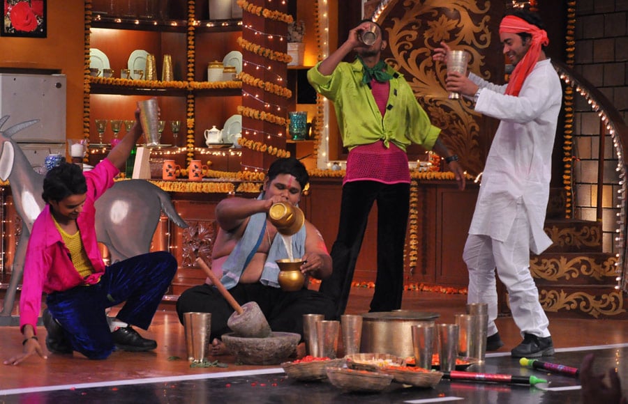 Holi Special on Comedy Nights with Kapil