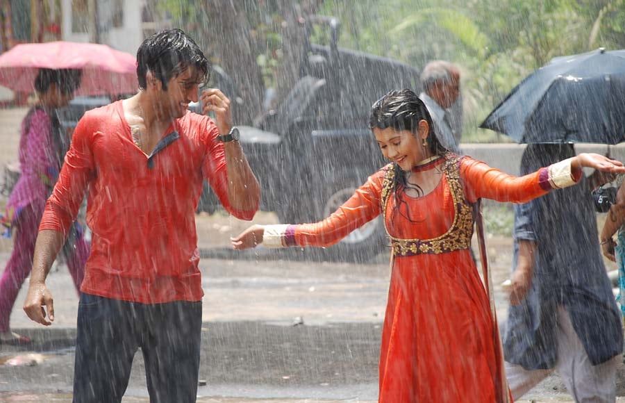 Mishkat Varma and Kanchi Singh