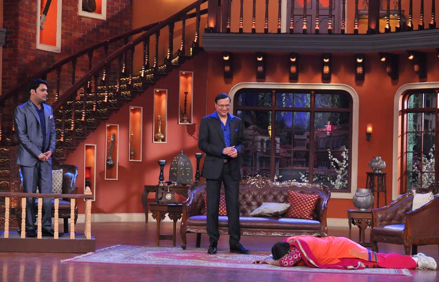  Rajat Sharma visits the set of Comedy Nights With Kapil