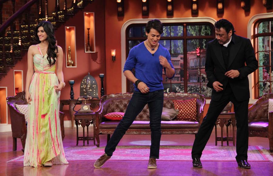 Tiger Shroff ,Kriti Sanon and Jackie Shroff on Comedy Nights With Kapil