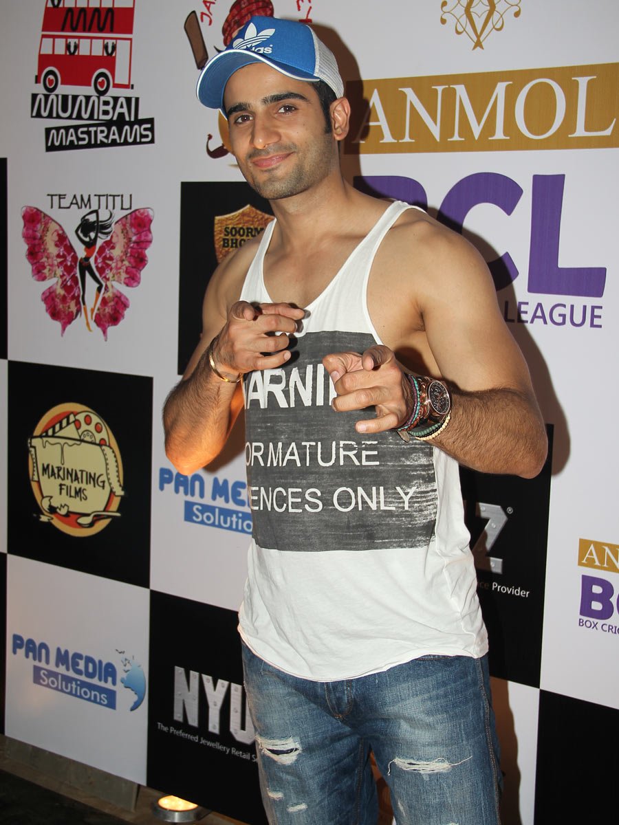 Karan Tacker