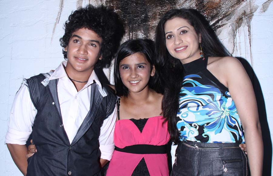 Faisal Khan,Roshni Walia