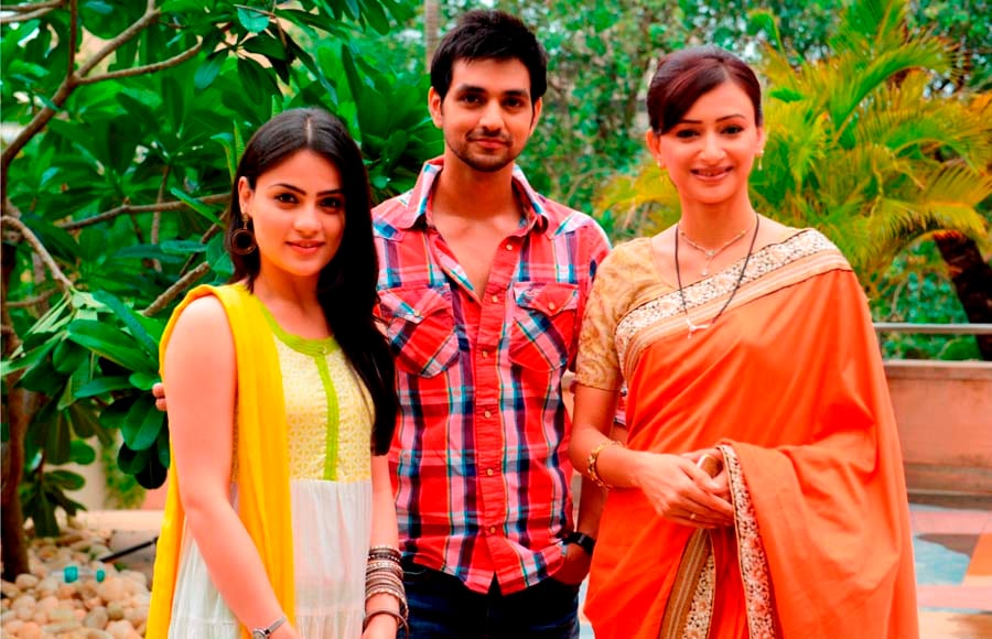 Shakti Arora with Radhika Madan and Gauri Pradhan