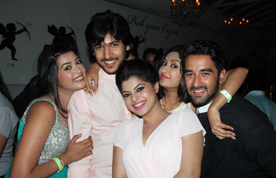 Digangana, Shivin Narang, Farnaz Shetty, Vishal Vashishtha and Sneha Wagh