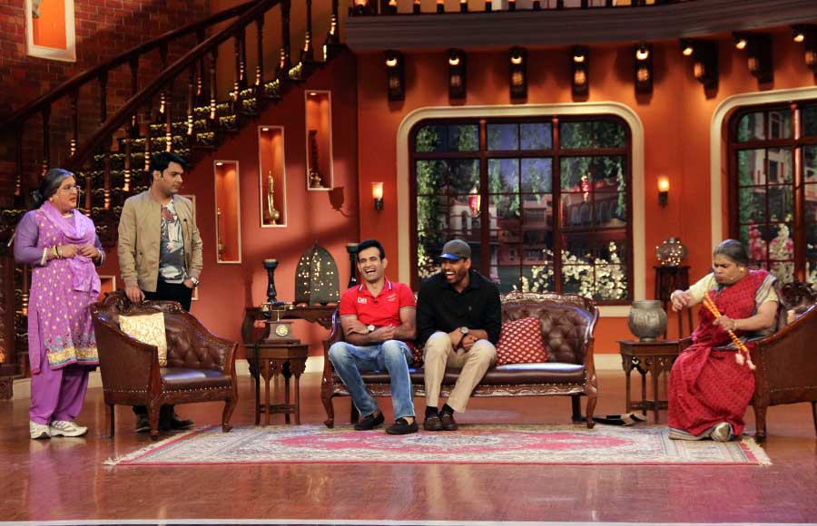 Irfan and Yusuf Pathan on the sets of Comedy Nights with Kapil