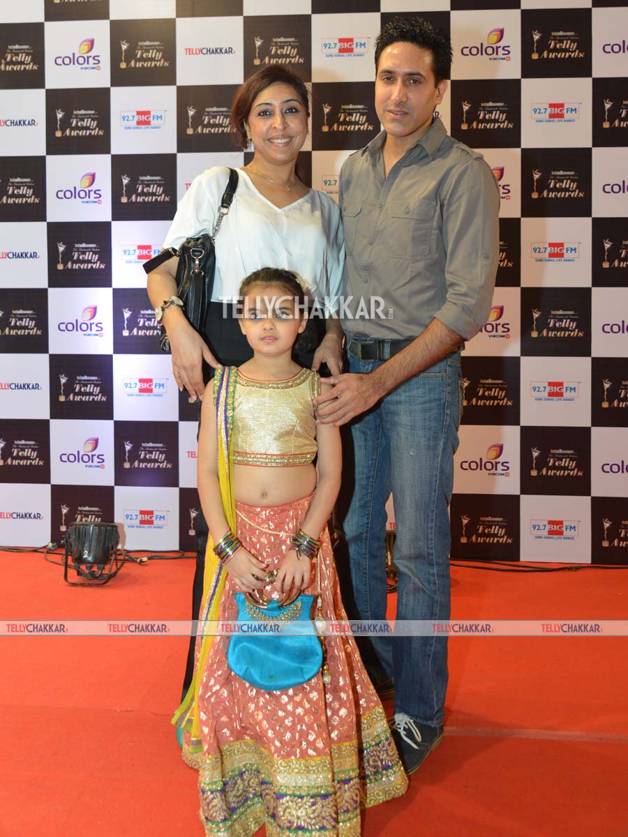 Sumeet Sachdev with wife along with Ruhanika