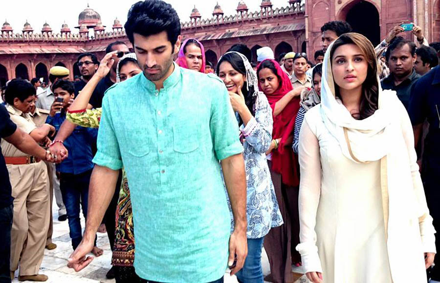 Aditya and Parineeti at Fatehpur Sikri