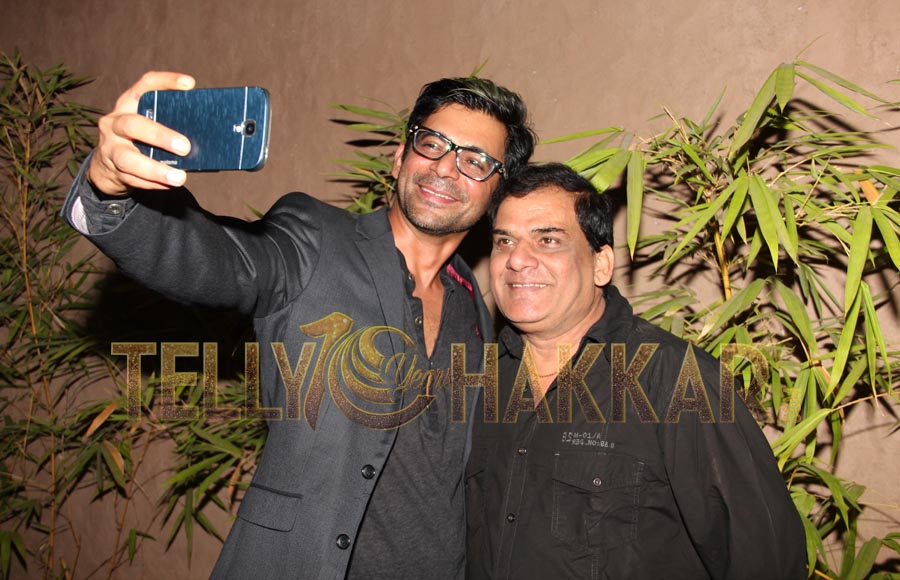 Sunil Grover and Gopi Bhalla