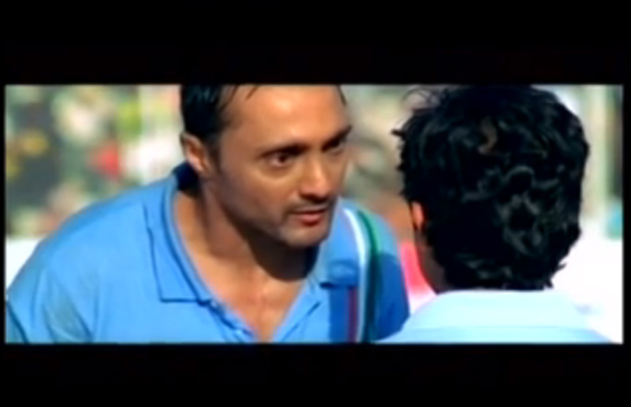 Rahul Bose as Varun Roy in Chain Kulii Ki Main Kulii