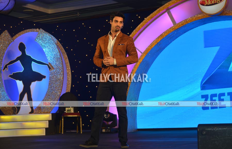 Host Karan Wahi