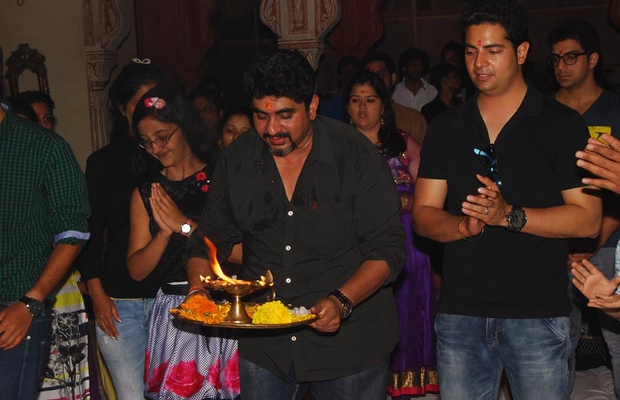 Celebration on the sets of Yeh Rishta Kya Kehlata Hai