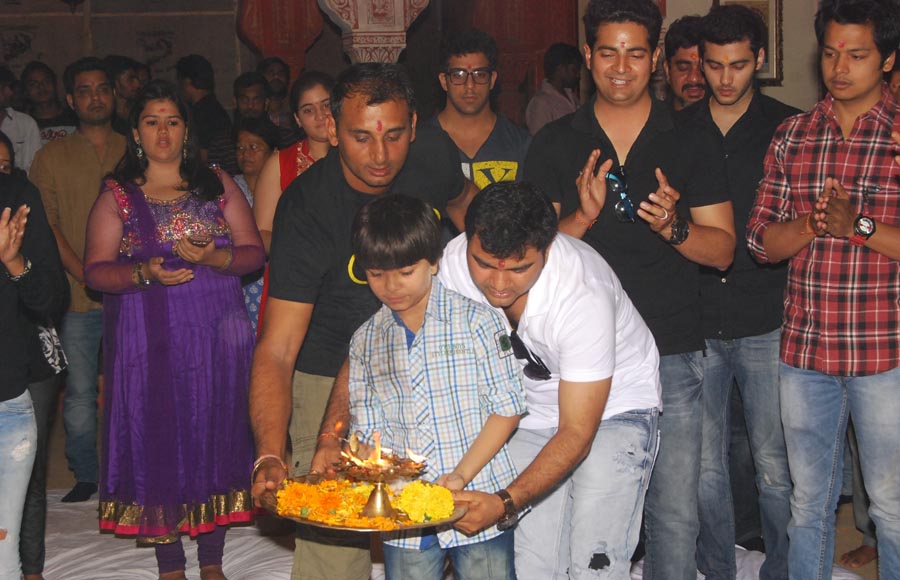 Celebration on the sets of Yeh Rishta Kya Kehlata Hai