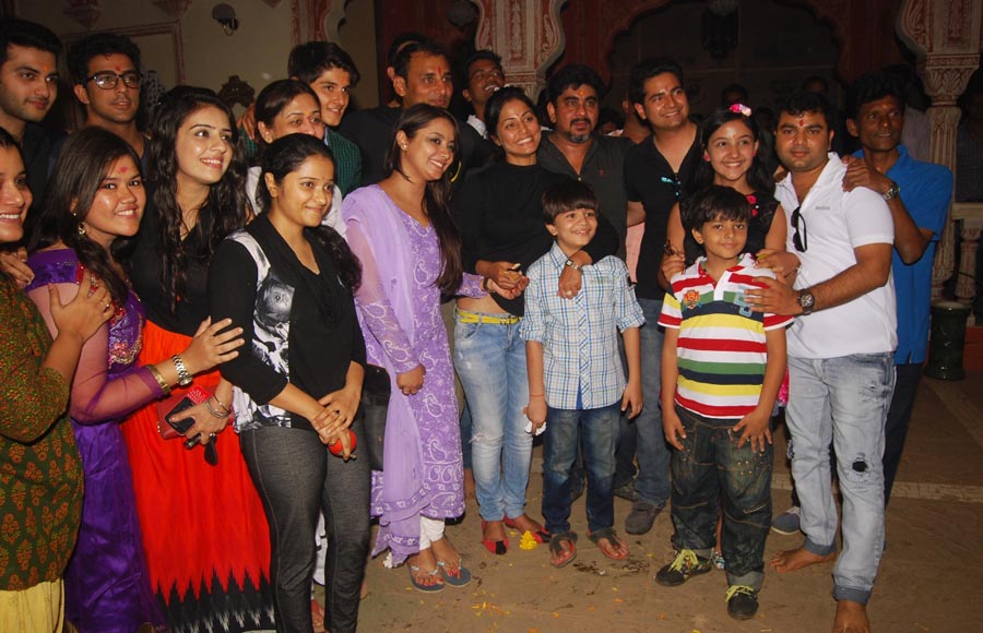 Celebration on the sets of Yeh Rishta Kya Kehlata Hai