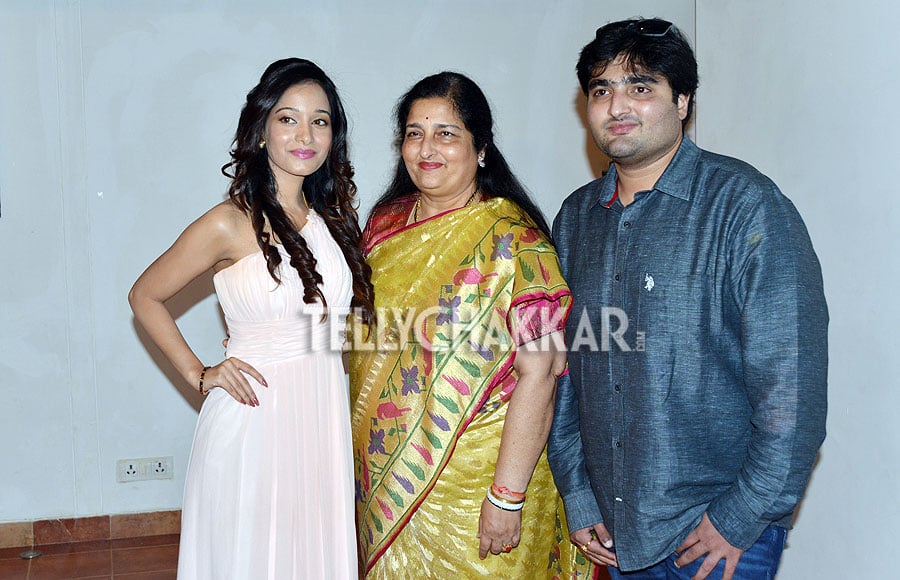 Preetika Rao with Anuradha Paudwal and Aditya Paudwal