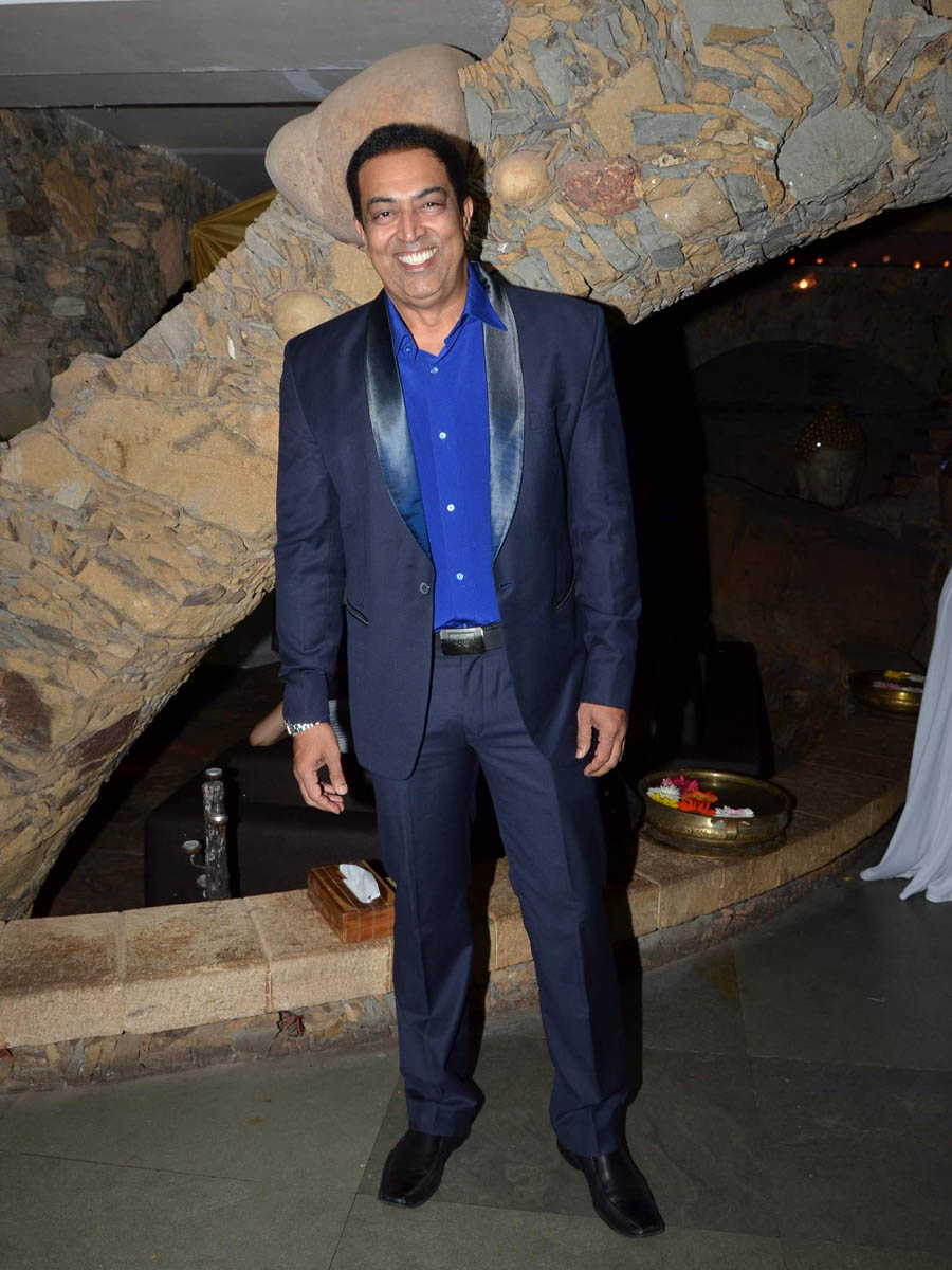 Vindoo Dara Singh