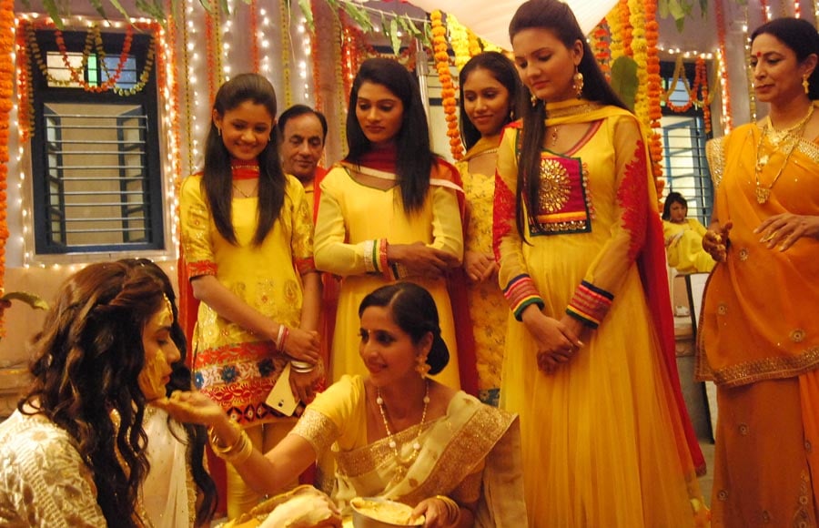 Haldi function in Tere Sheher Mein