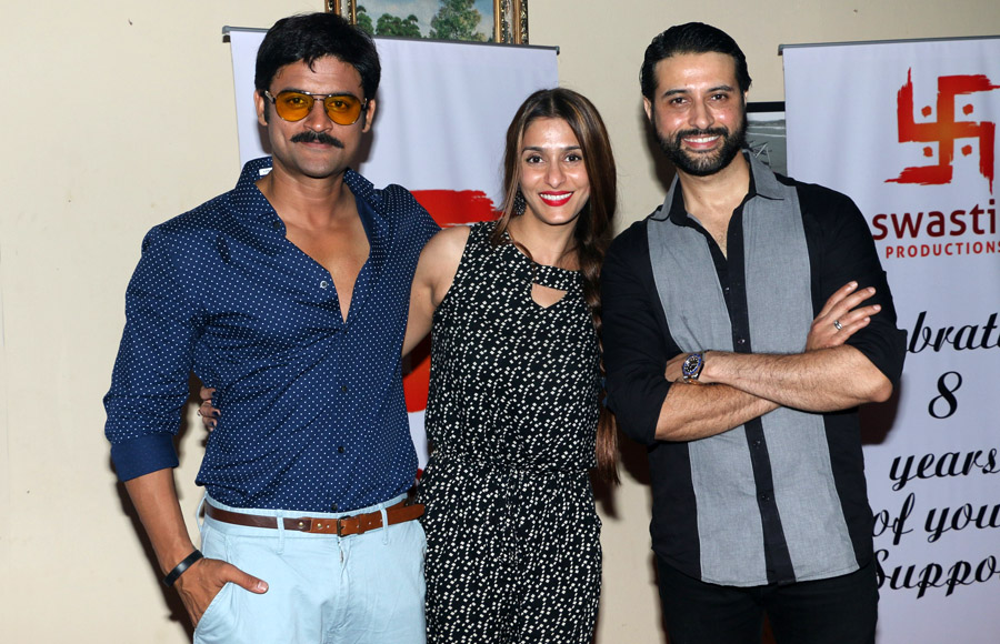 Manav Gohil with Shilpa and Apoorva Agnihotri