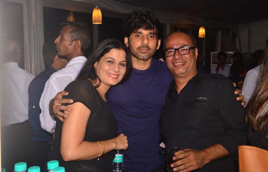 Sikander Kharbanda and Wife Actor Gitanjali with director Suraj Rao